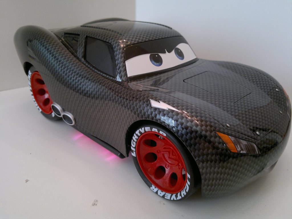 Jarron's carbon fiber lightning mcqueen from ride makerz w… Flickr