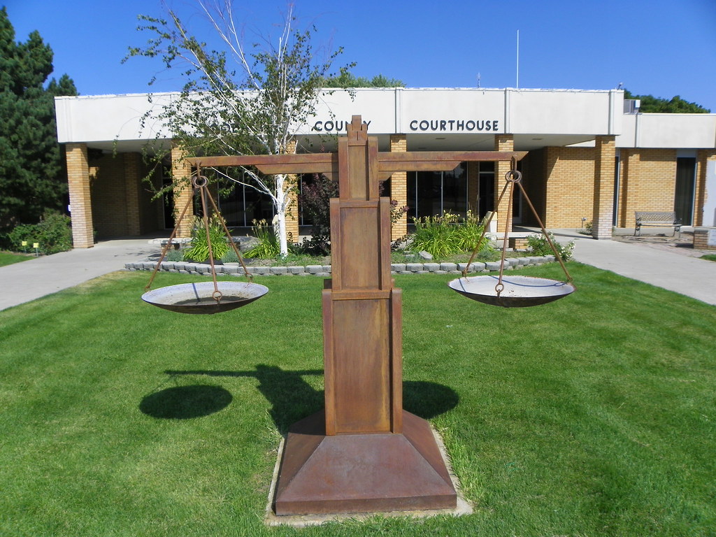 Scales of Justine at the Gooding County Courthouse Flickr