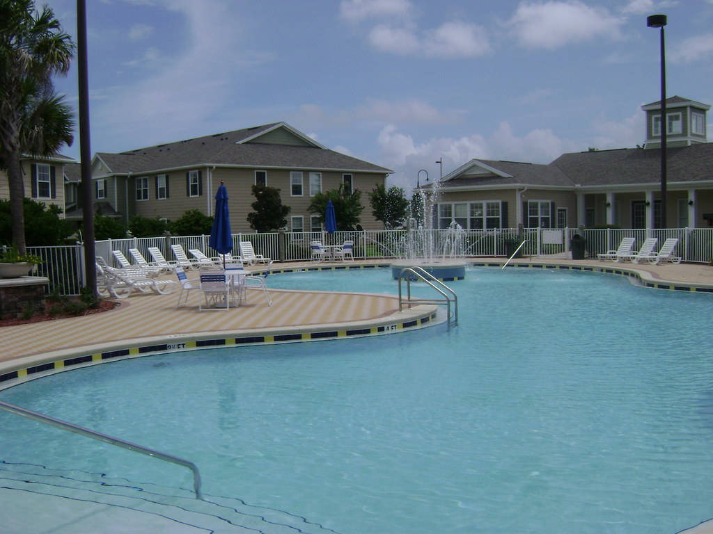 8 15 2010 PCB 013 Pool area at Nautilus Cove Condo, Panama… Flickr