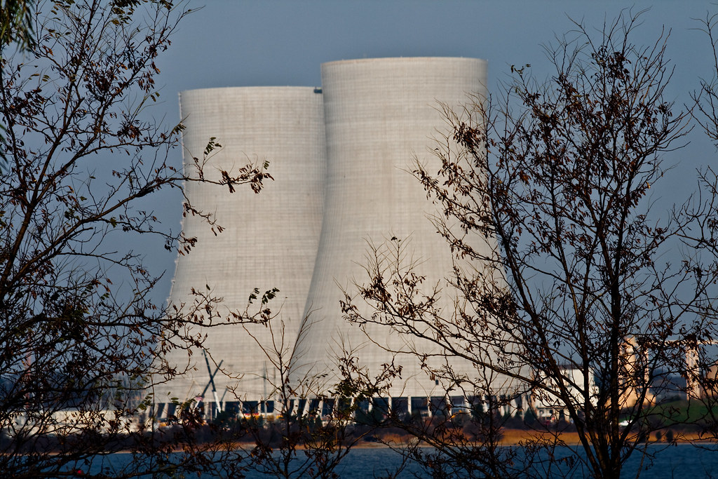 Brayton Point Towers 1 New Cooling Towers at the Brayton … Flickr