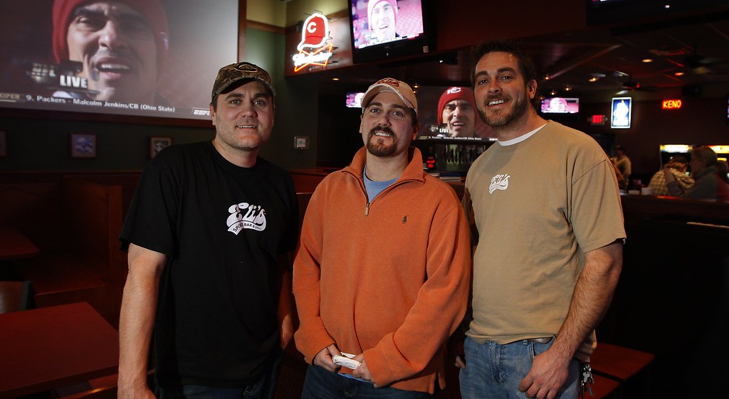 Eli's sports bar Brother's Dave, Steve and Mike Westerbrec… Flickr