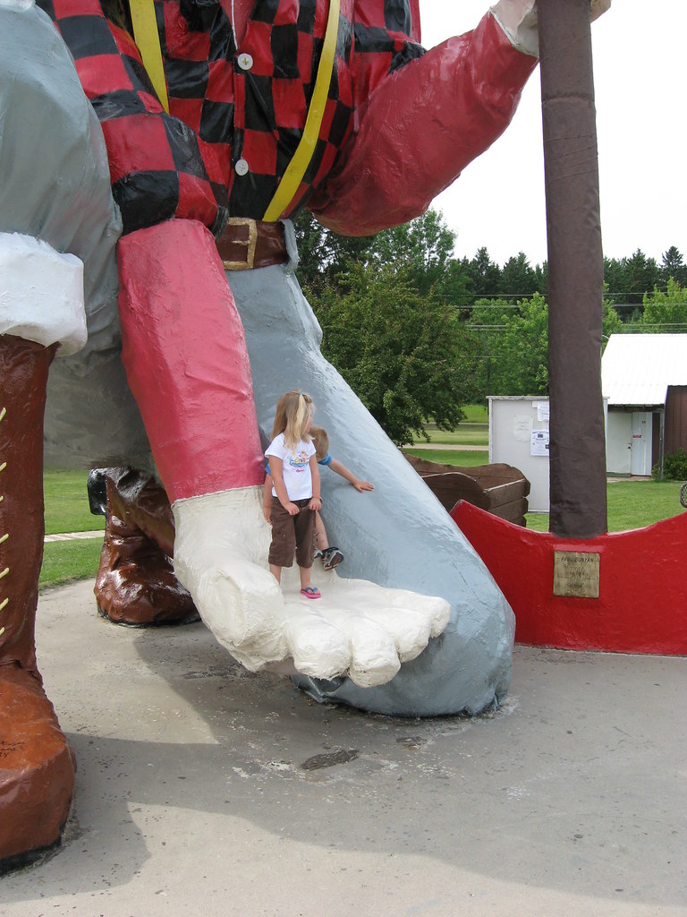 3791 Paul Bunyan Statue Akely Minnesota July 31, 2009 Paul… Flickr