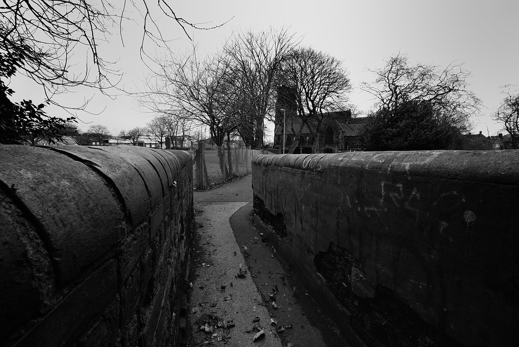 Alley From Walsall St to Gypsy Lane, Willenhall 23/02/2014… Flickr