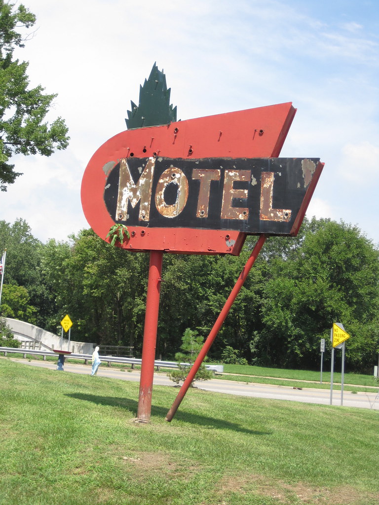 Pines Motel, Mottville, Michigan Pines Motel. Mottville, M… Flickr