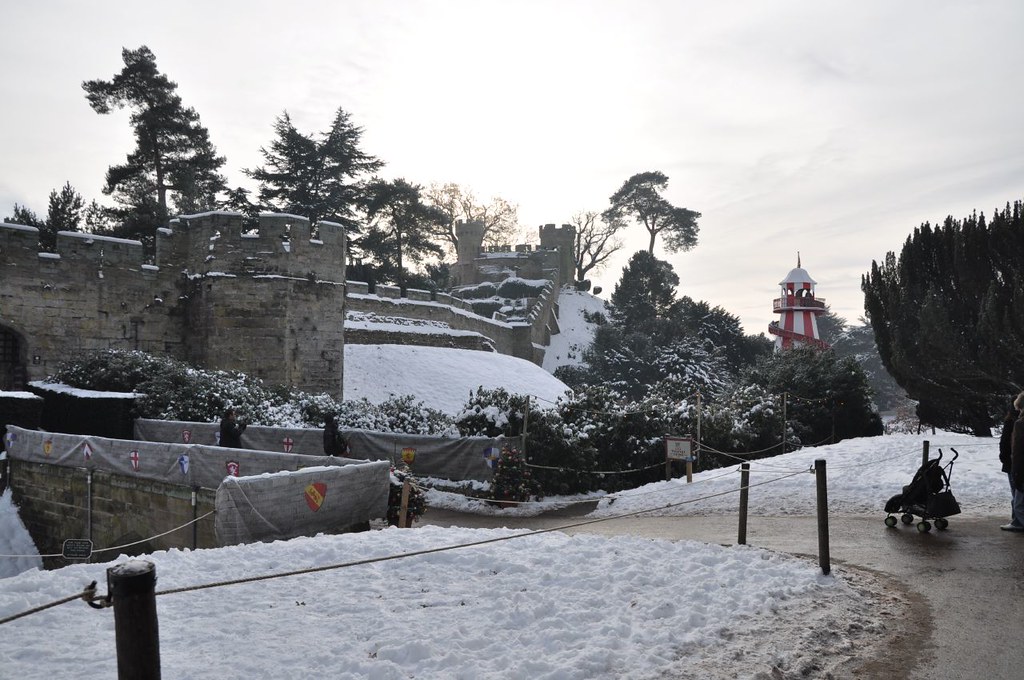 Warwick Castle in the snow Nick Flickr