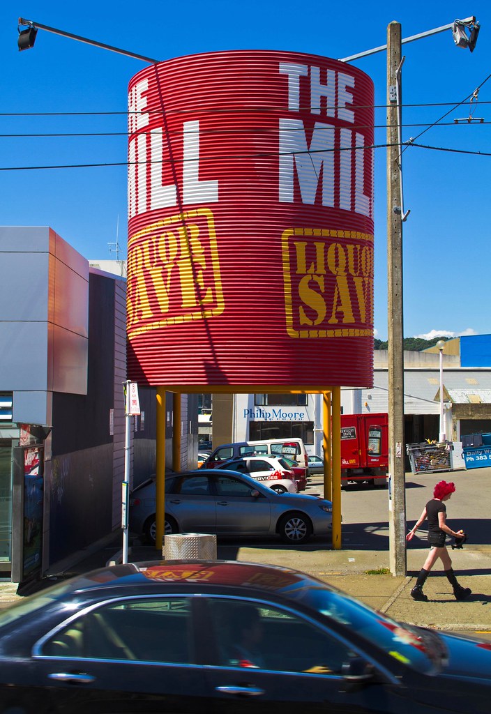 Liquor store, Willis St, Wellington Peter Hodge Flickr