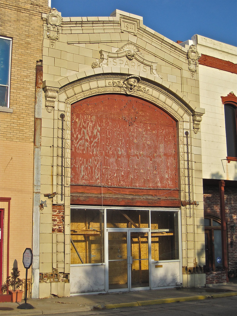 Sparks Theater, Fort Smith, AR Old Sparks Theater building… Flickr