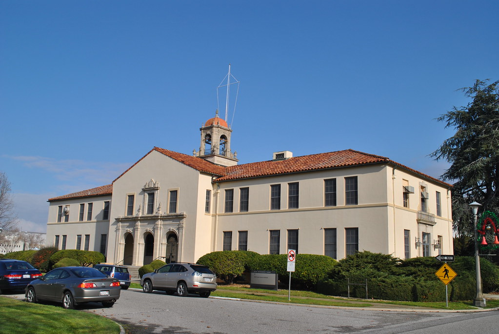 Moffett Field Administrative Building Moffett Field, Sunny… Flickr