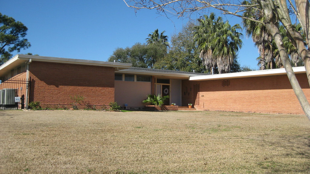 Toye Residence 5118 Bancroft New Orleans LA photo Keli Ry