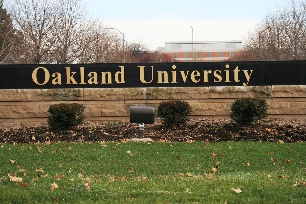 Oakland University's campus Attend Oakland University for … Flickr