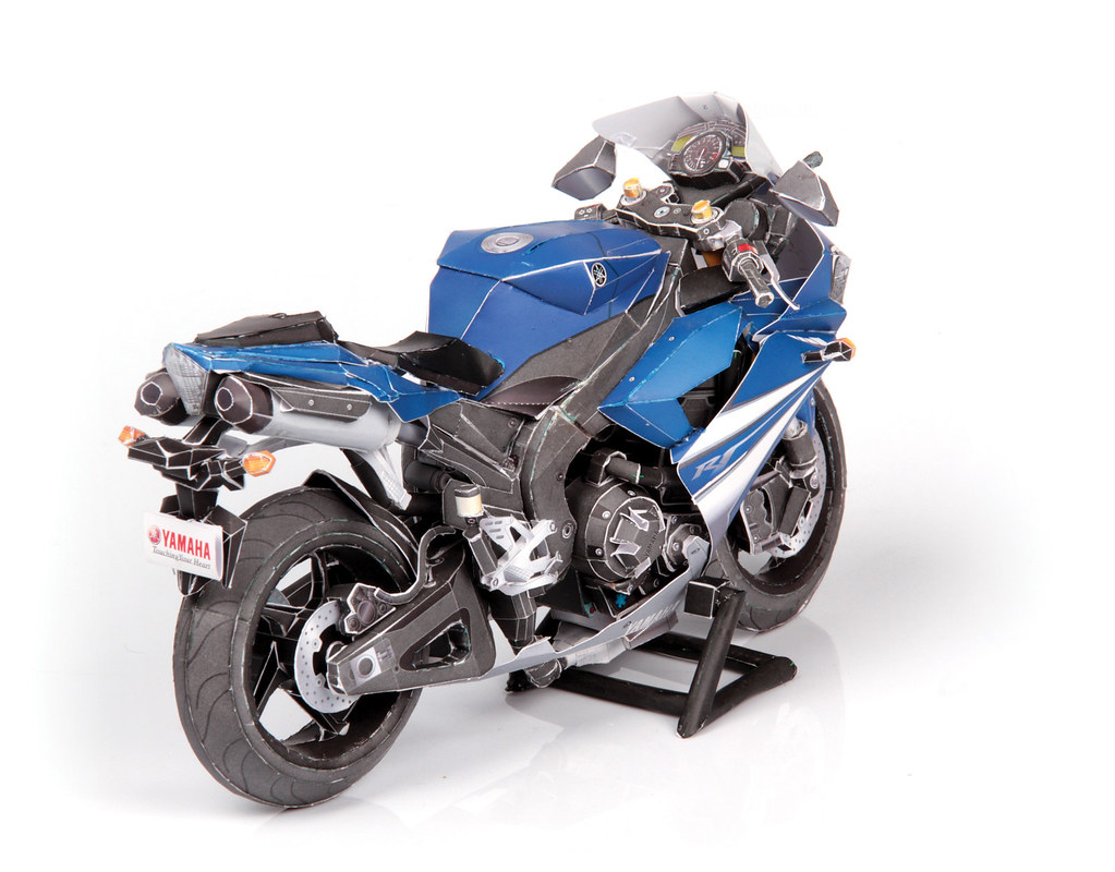 Papercraft Yamaha R1 Matheus Fernandes Flickr