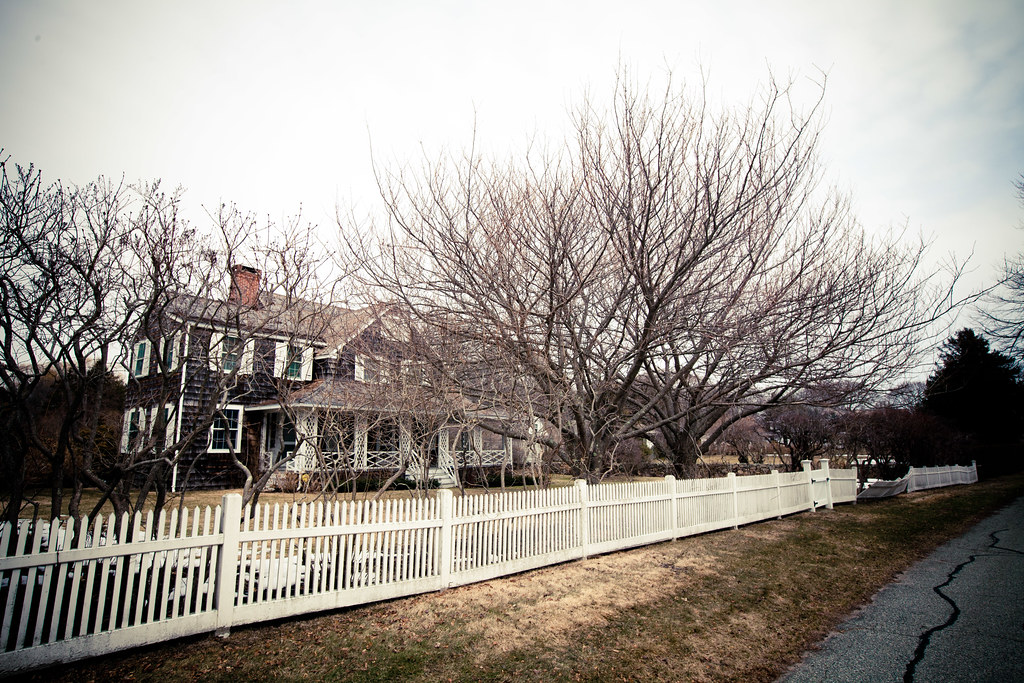 Cedar Shake & Arbors great old house in Niantic, CT (Old B… Gone