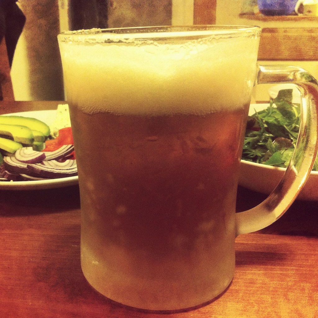 20110206 Iskall öl Öl i glas som legat i frysen. Det b… Flickr