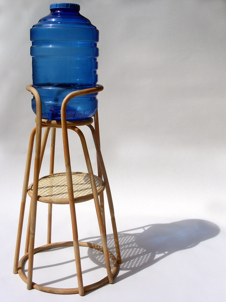 Water Bottle Stand This water bottle stand is a redesign o… Flickr