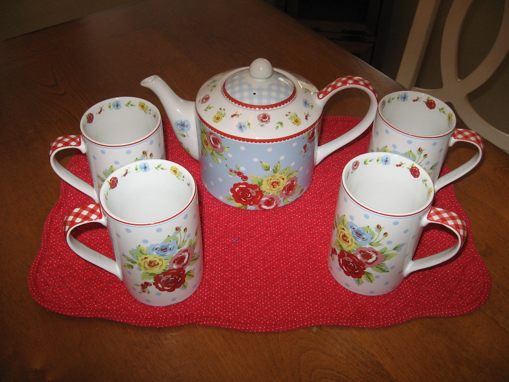 Home Goods Tea Cups and teapot My hubby got this for my bi… Flickr
