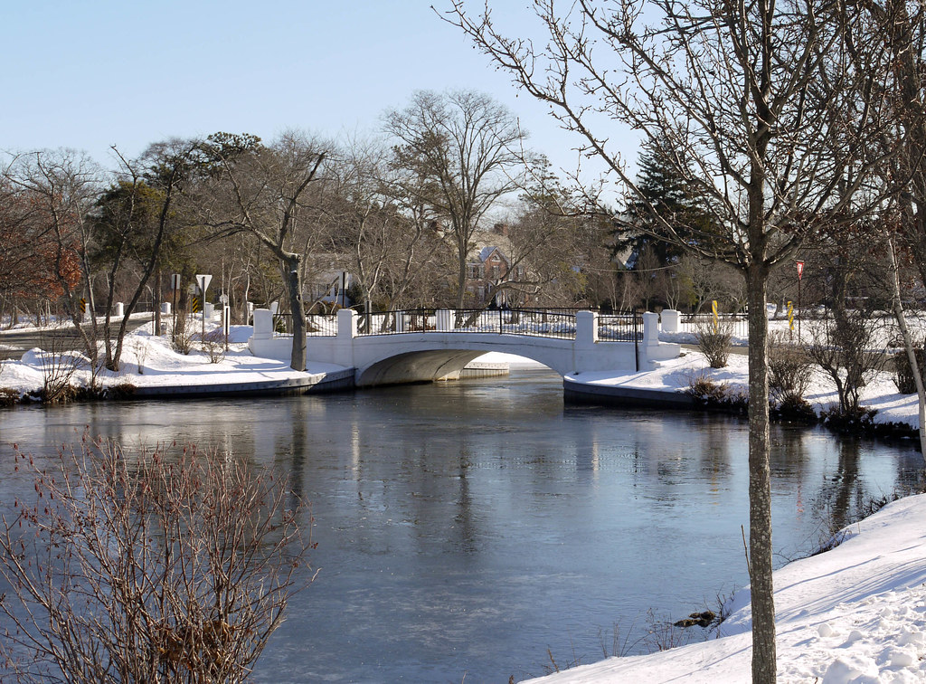 Brightwaters 17 Brightwaters, NY on 01242011. Bob Anderson Flickr