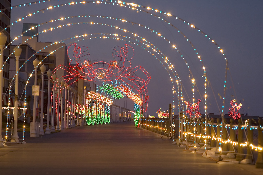 Holiday Lights at the Beach Driving on the boardwalk with … Flickr