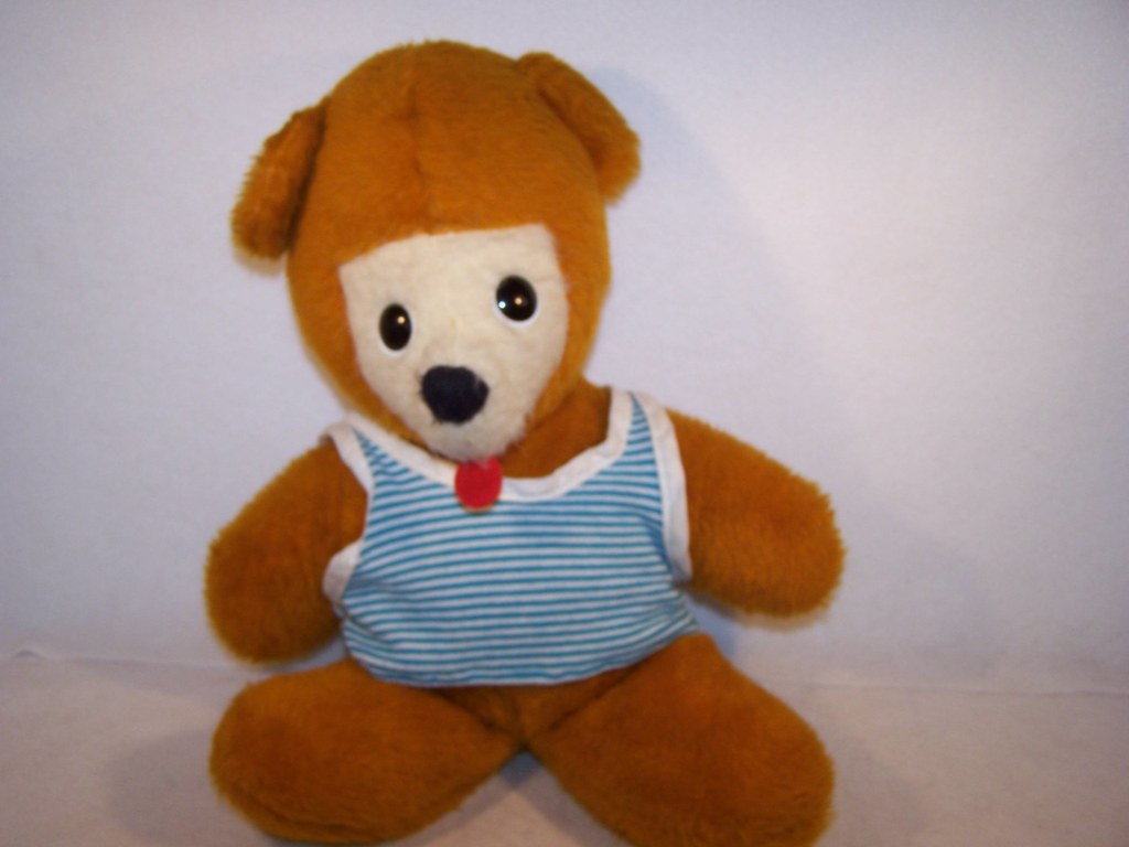 1975 Crocker Bank bear Hello! You are… Flickr