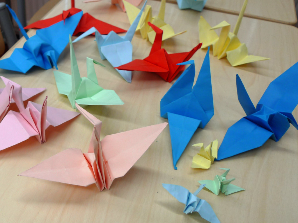 080/2011 paper cranes for japan The power of social media … Flickr
