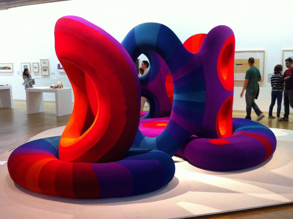 Couch Sculpture This sculpture is called "Living Sculpture… Flickr