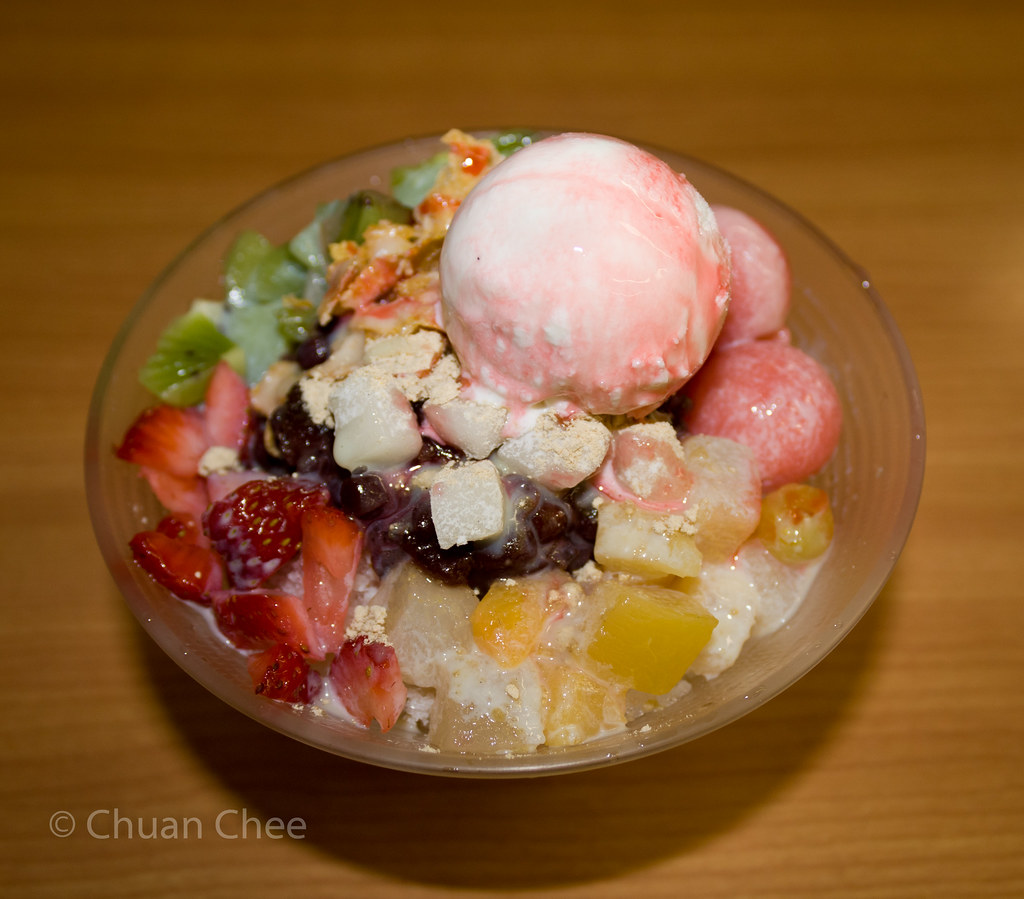 Galleria 0808063242a Fruit Slush. Shaved ice, red bean, v… Flickr