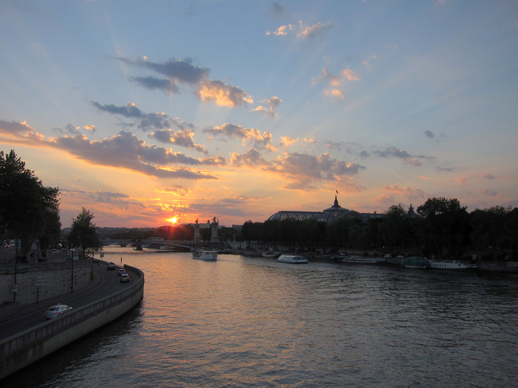 Coucher de soleil à Paris, 18/4/2011 Pont de la Concorde