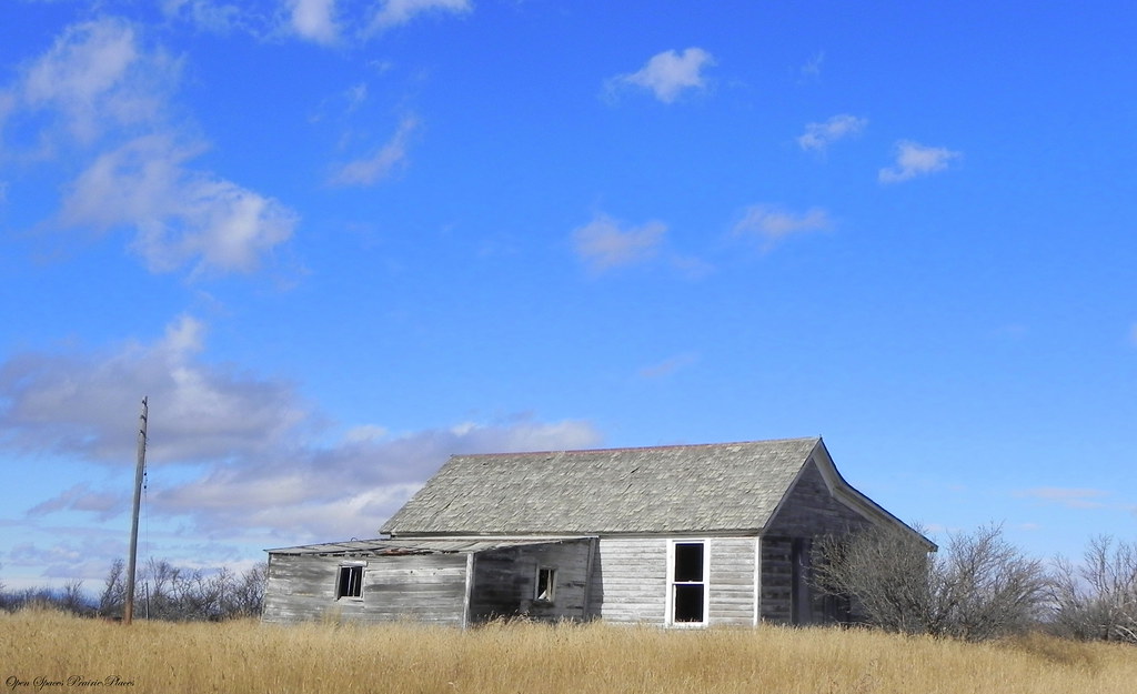 Abandoned Farm Outside Rudyard MT This little farm house i… Flickr