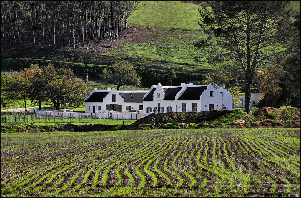 The Oaks The Oaks Estate is a historic, recently restored … Flickr