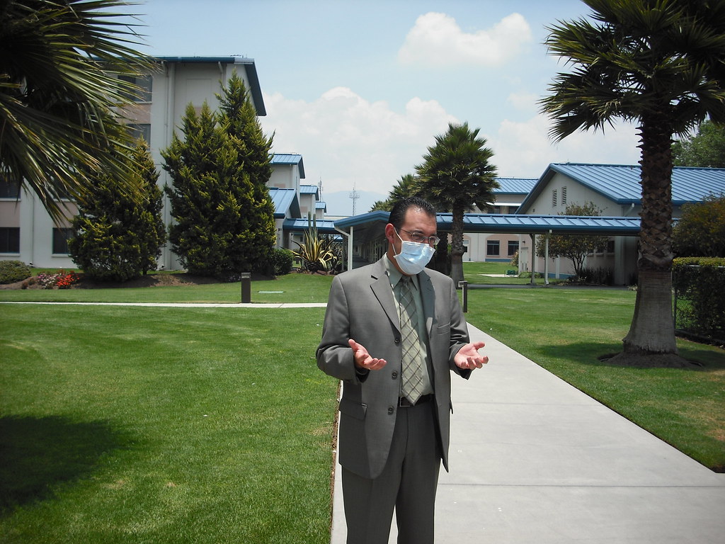 Bethel, Mexico City This Brother was our tour guide. We al… Flickr