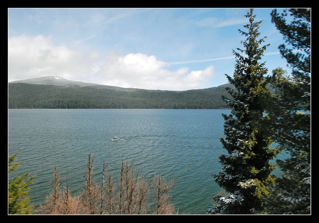 Odell Lake from the Coast Starlight The Amtrak Coast Starl… Flickr