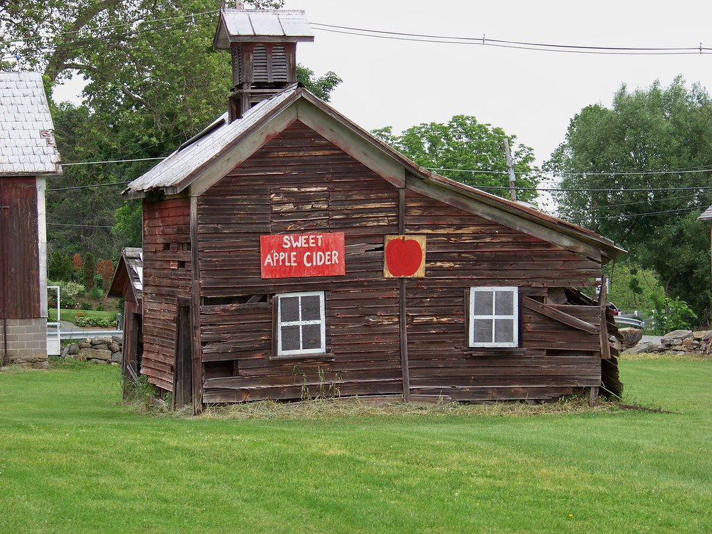 Glenwood Farm Buildings 6 Some buildings on a farm in Glen… Flickr