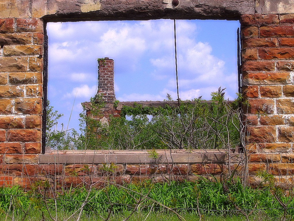 Enterprise East School 2 Remains of Enterprise East school… Flickr
