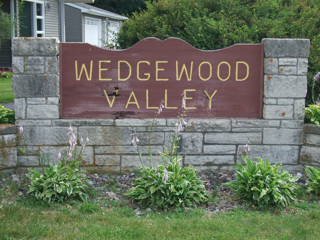 Wedgewood Valley, La Crosse, WI, Jul 2009 Flickr