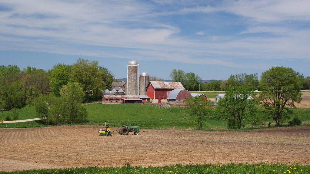 GC2N8YR Out geocaching in Barre Mills. cdforer Flickr