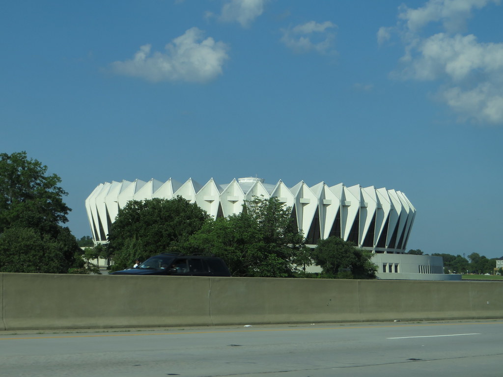 Hampton Coliseum, Hampton, Virginia The Hampton Coliseum i… Flickr