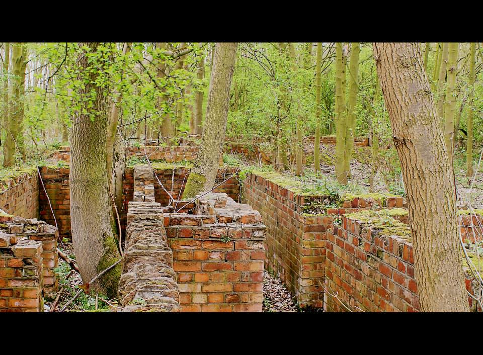 Blast Shelters, RAF Kirmington, Lincolnshire. Pete Flickr