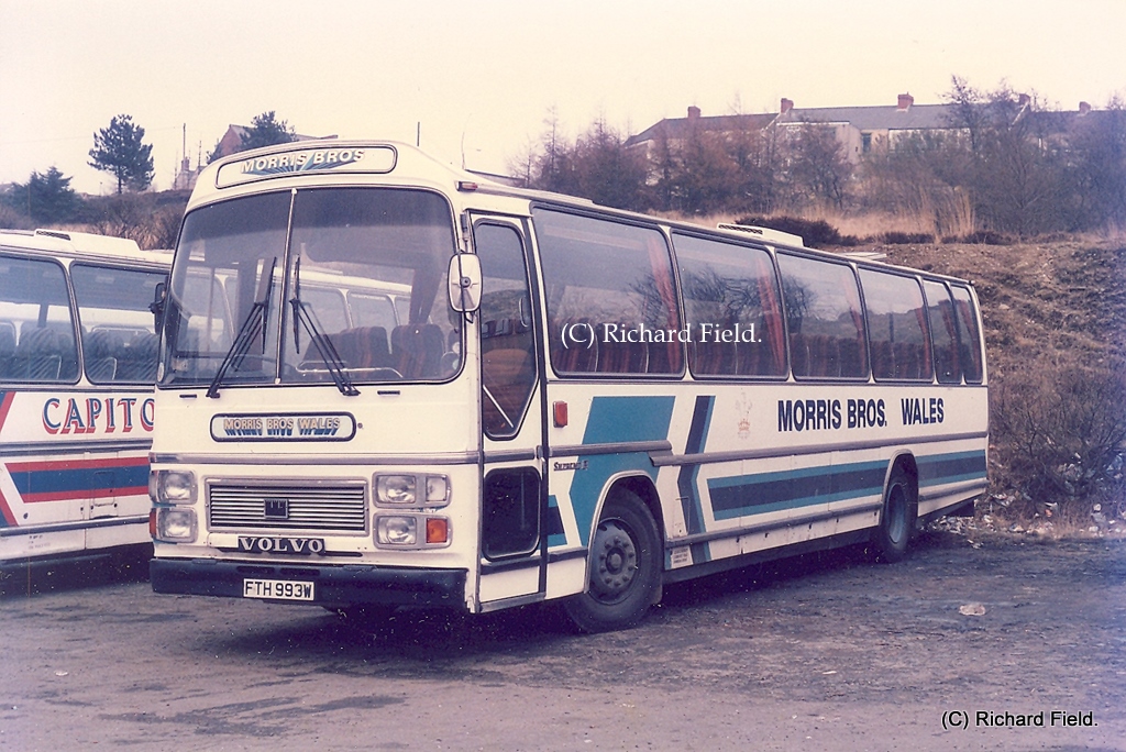 Morris Bros., Swansea. Plaxton Supreme bodied Volvo B58 FT… Flickr