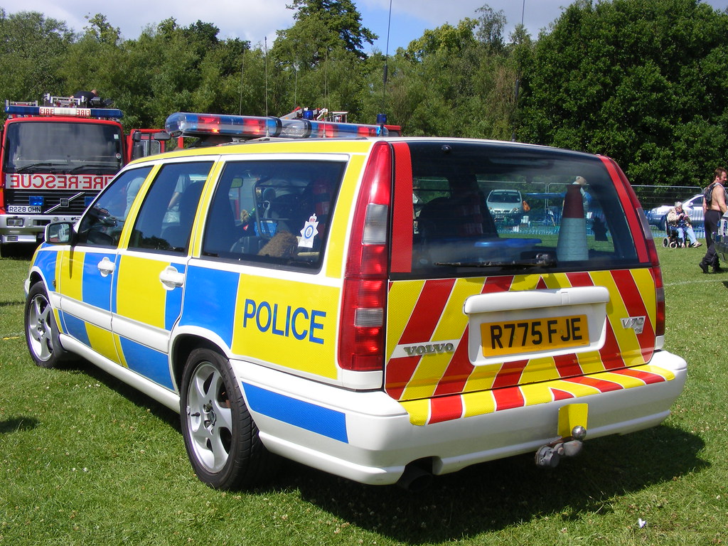 Police Volvo T5 Estate Police Traffic Car R775FJE Preston Park 2011