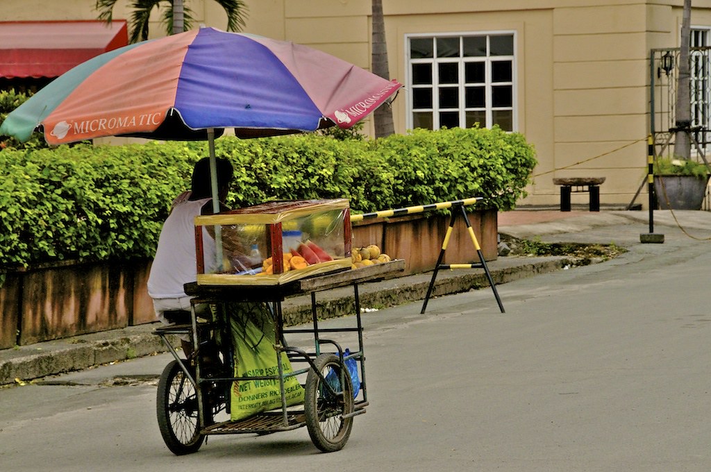 Mobile fruit stand Mobile fruit stand Manila, Philippines… Flickr