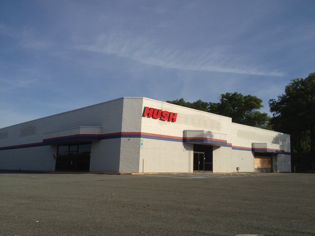 JCPenney Auto/Firestone Auto Center Eastland Mall June 2… Flickr