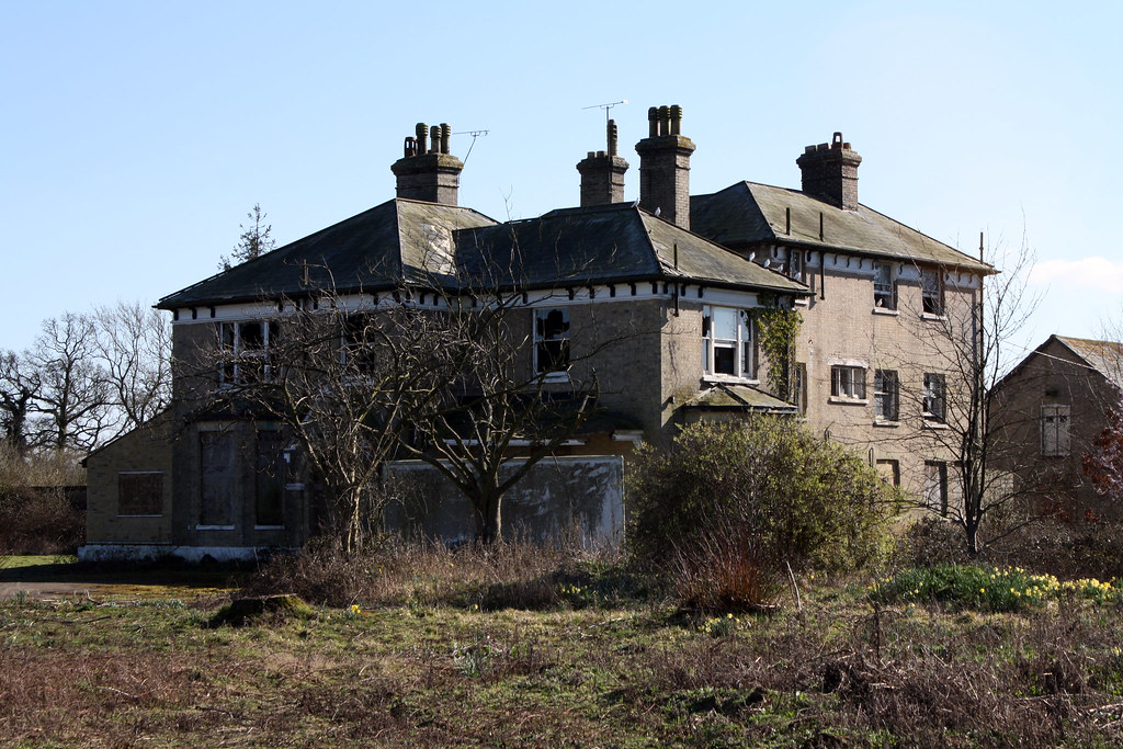 Abandoned House Headcorn, Kent, UK. Joe Parker Flickr