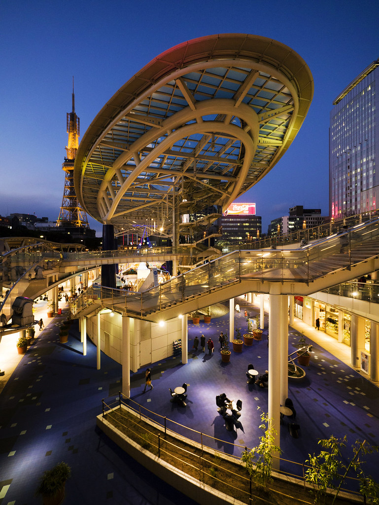 オアシス21とテレビ塔 Oasis 21 & Nagoya TV Tower 愛知県名古屋市東区東桜1丁目 Higa… Flickr