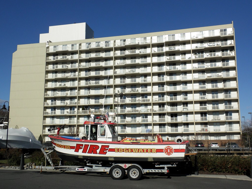 Admiral's Walk Condominium, Edgewater NJ MARINE 1 Fire Res… Flickr