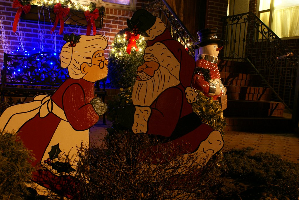 Bay Ridge Christmas Lights 2010 Christmas lights in Bay Ri… Flickr
