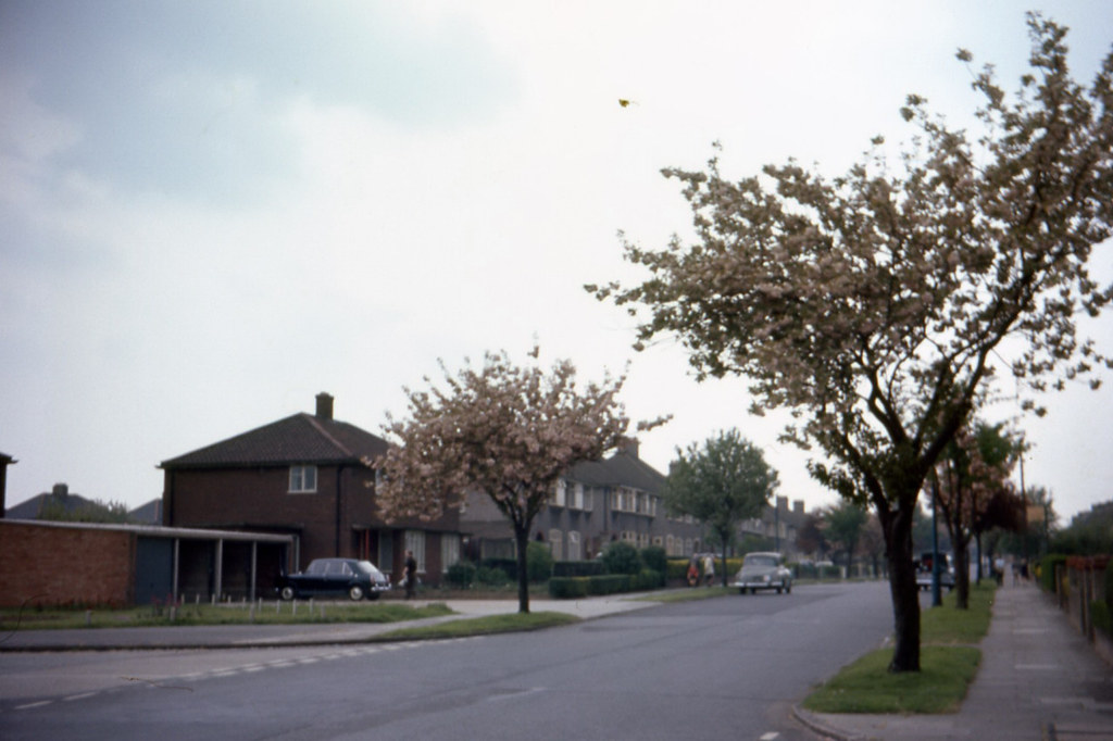 Hythe Avenue May 1967 Another view of Hythe Avenue, Bexley… Flickr