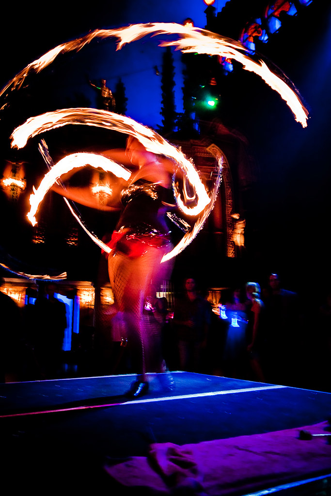 098 bathtub gin Bathtub Gin brought House Music, Circus Ar… Flickr