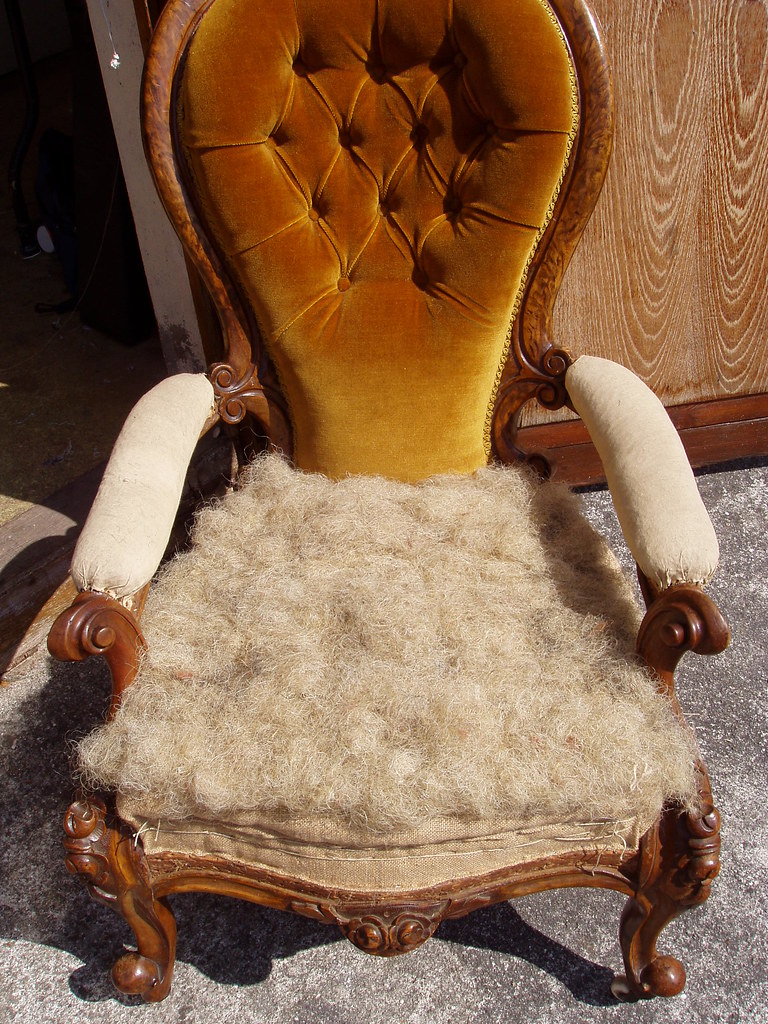 7 second stuffing to seat (horse hair) 7 Restormel Reupholstery Flickr