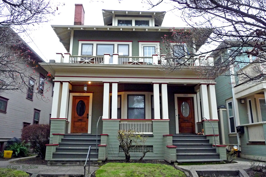 Classic Duplex I can understand why this architectural des… Flickr