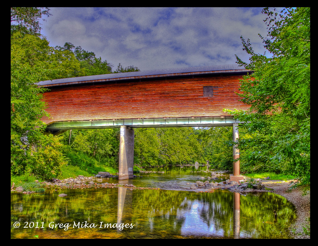 Meems Bottom Covered Bridge in VA02.jpg Greg Mika Flickr