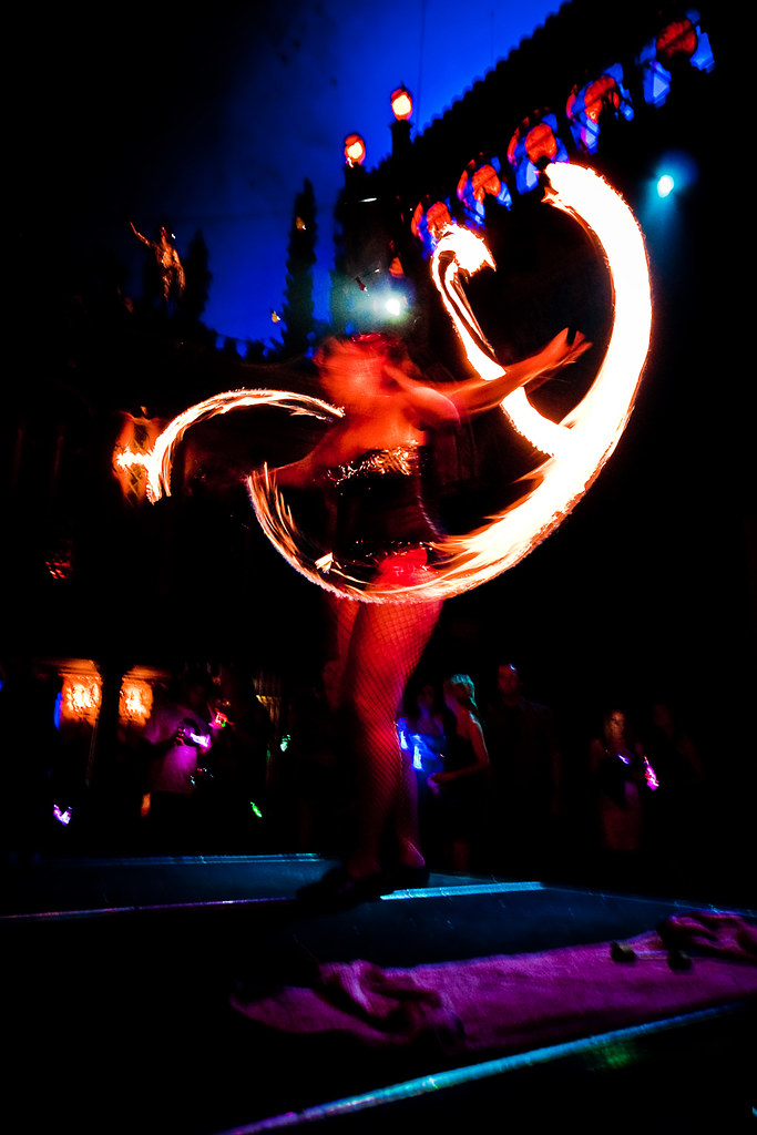 099 bathtub gin Bathtub Gin brought House Music, Circus Ar… Flickr